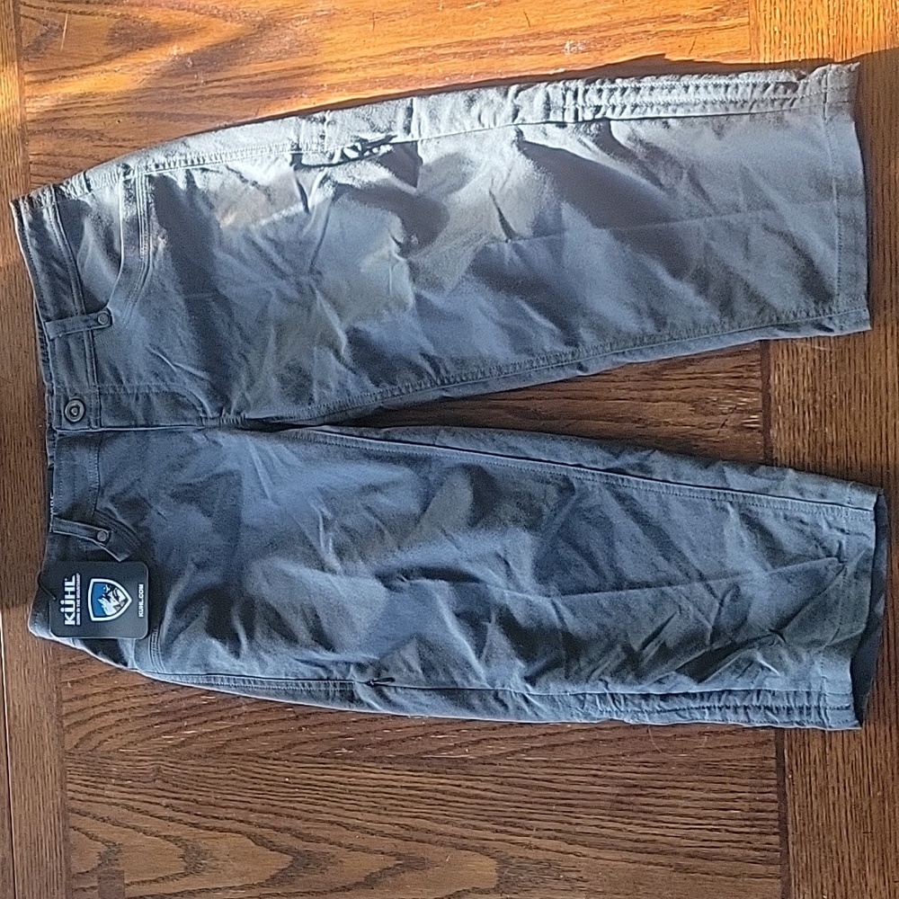 NWT Women's Kuhl crop pants